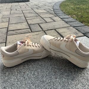 Nike Beige Low-Top Sneakers women’s size 9 | Like New! Originally $120!